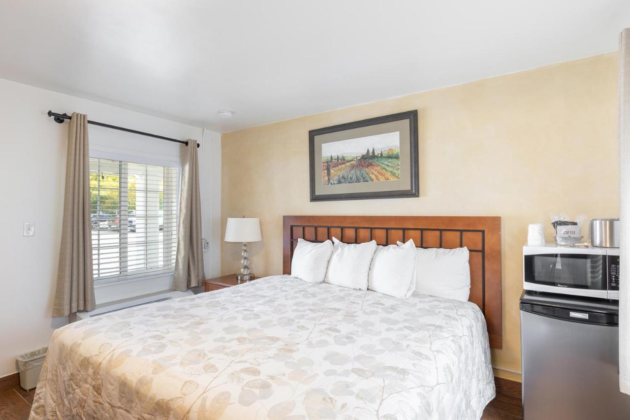 Vineyard Valley Inn Cloverdale Extérieur photo