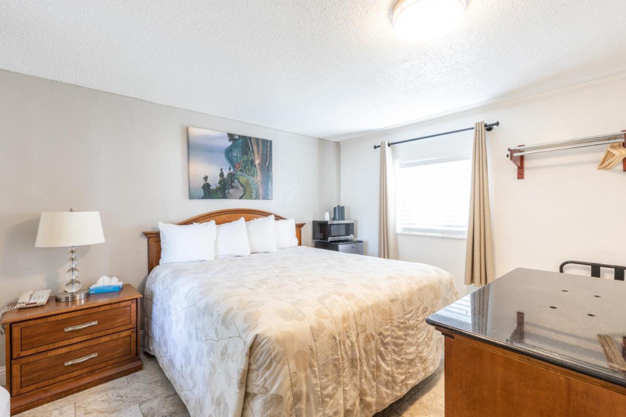 Vineyard Valley Inn Cloverdale Extérieur photo