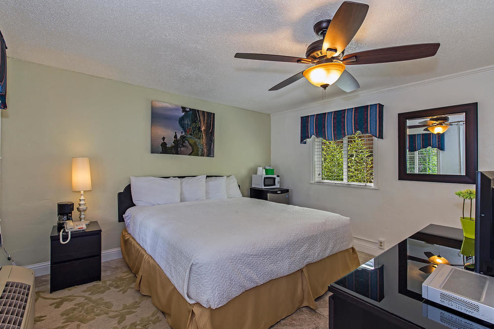 Vineyard Valley Inn Cloverdale Extérieur photo