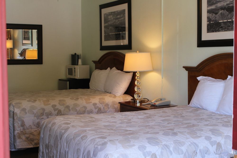 Vineyard Valley Inn Cloverdale Extérieur photo