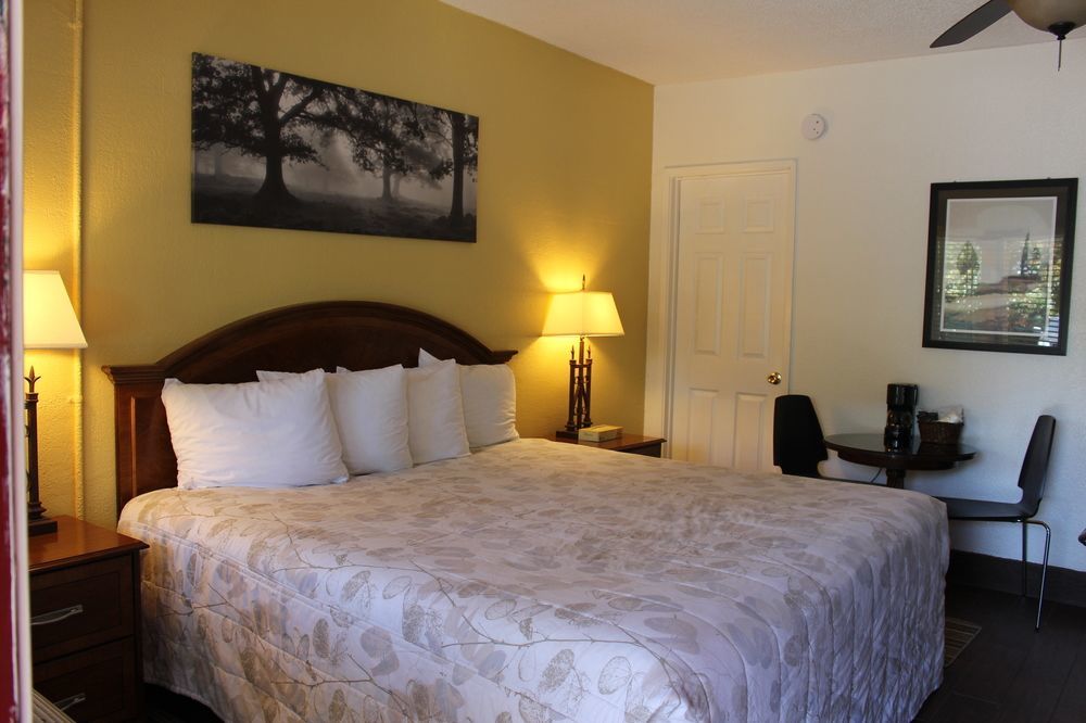 Vineyard Valley Inn Cloverdale Extérieur photo